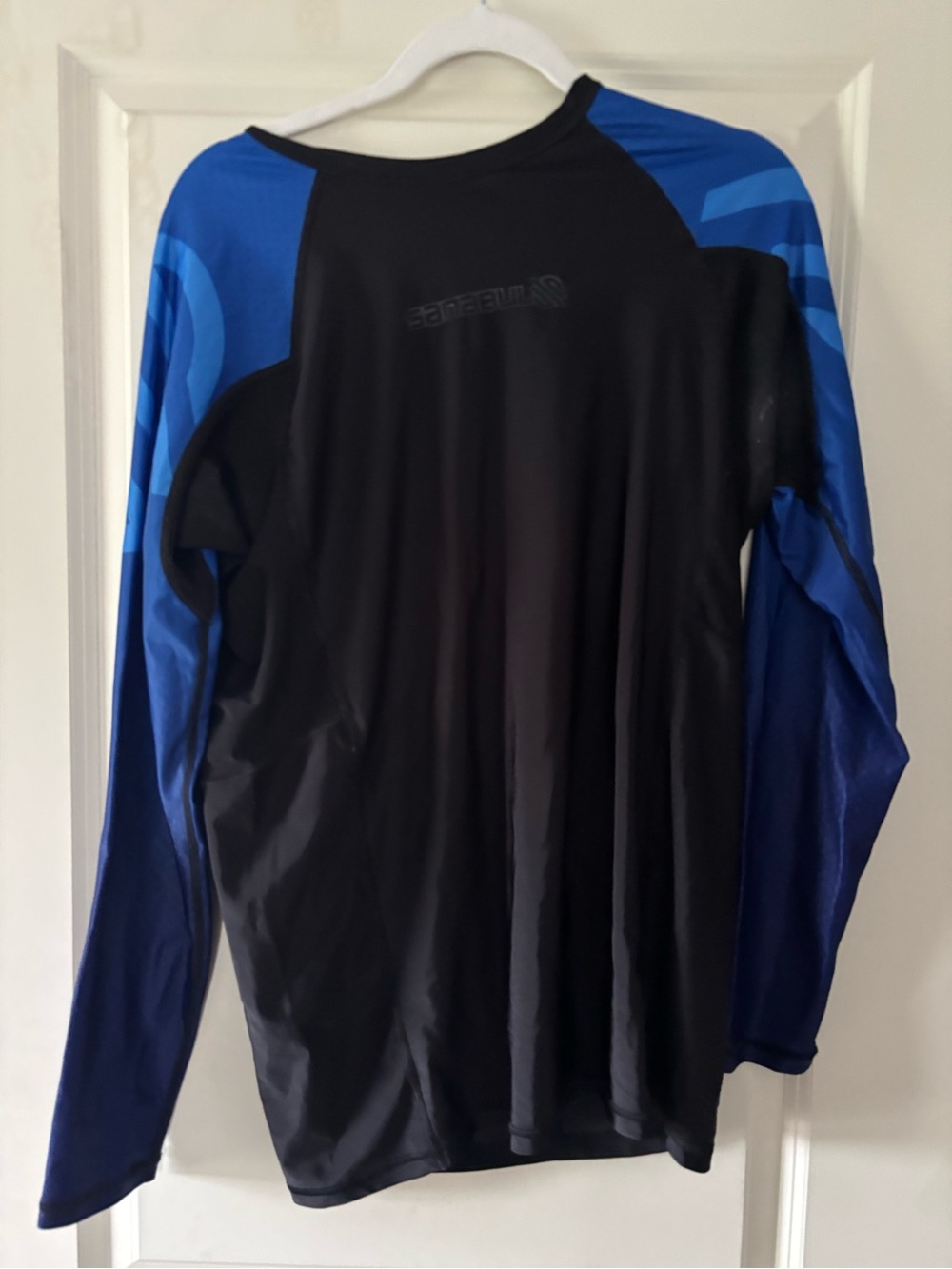 Men's Long-Sleeve Rash Guard